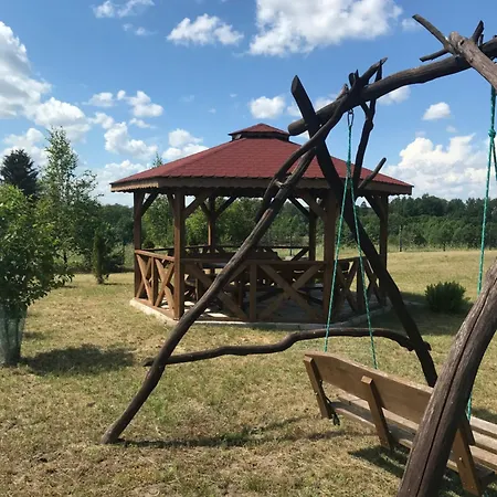 Na Wzgorzu Semesterbostad Ryn (Warmian-Masurian)